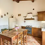 Aparthotel Cacciamici Castiglioncello Del Trinoro